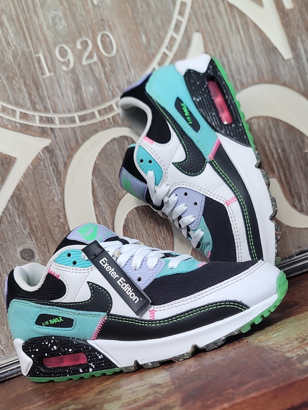 🔥 Nike Air Max 90 'Exeter Edition' "Aurora Green" Wmns 8 Good Condition